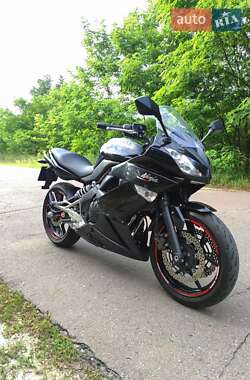 Kawasaki Ninja 400  2010