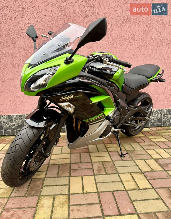Мотоцикл Спорт-туризм Kawasaki Ninja 400