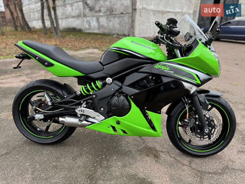 Мотоцикл Без обтікачів (Naked bike) Kawasaki Ninja 400R