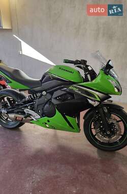 Kawasaki Ninja 400R  2012
