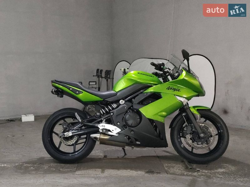 Kawasaki Ninja 400R