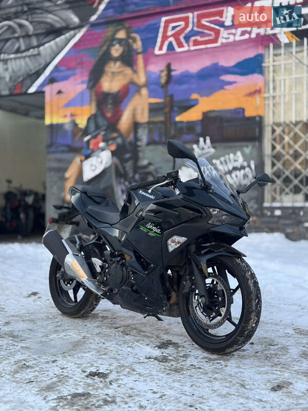 Kawasaki Ninja 500