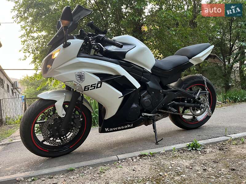 Вантажні моторолери, мотоцикли, скутери, мопеди Kawasaki Ninja 650