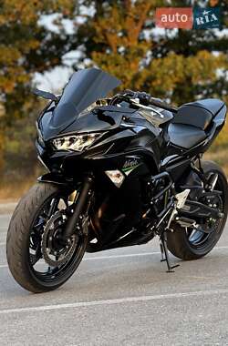 Kawasaki Ninja 650R 2019