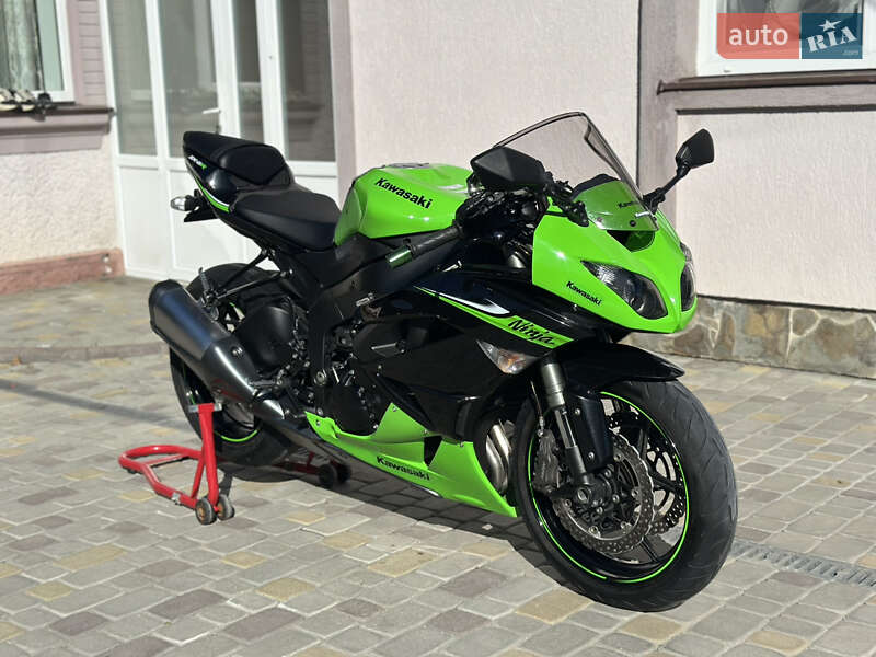 Мото Kawasaki Ninja ZX-6R