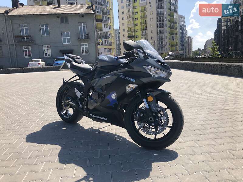 Спортбайк Kawasaki Ninja
