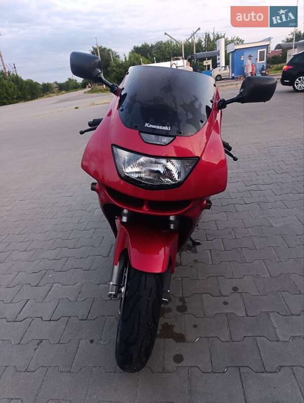 Спортбайк Kawasaki Ninja
