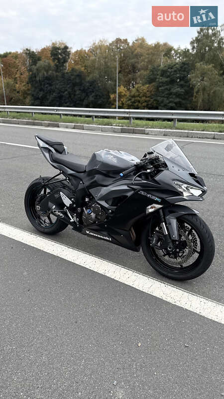 Спортбайк Kawasaki Ninja