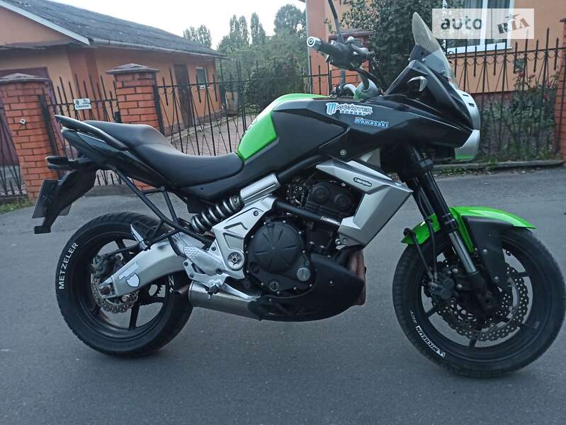 Мотоцикл Супермото (Motard) Kawasaki Versys 650