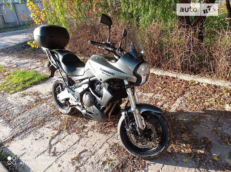 Мотоцикл Классик Kawasaki Versys 650