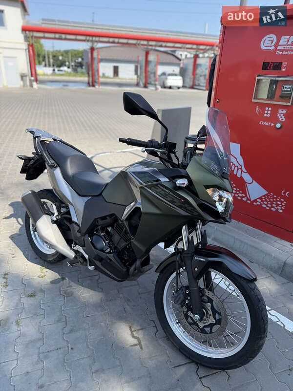 Мотоцикл Спорт-туризм Kawasaki Versys
