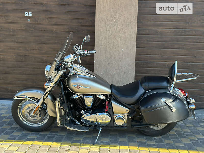 Мотоцикл Классик Kawasaki VN 900
