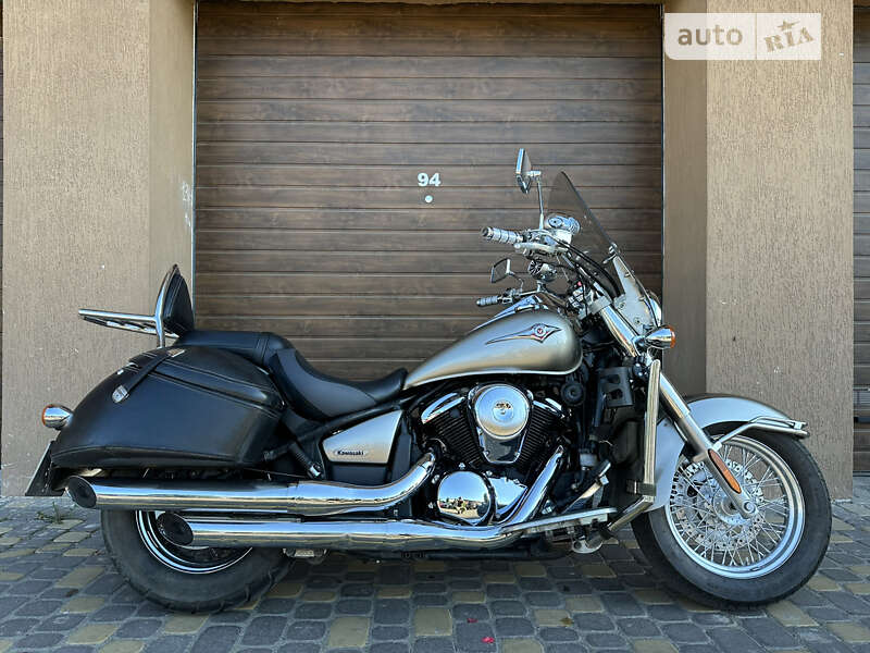 Мотоцикл Классік Kawasaki VN 900