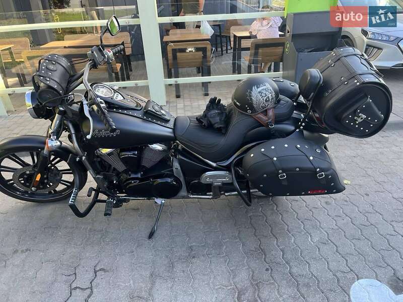 Мото Kawasaki VN 900