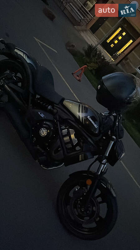 Мотоцикл Круізер Kawasaki Vulcan 650S