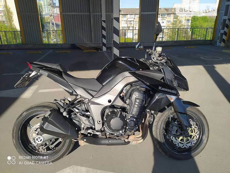 Мотоцикл Без обтекателей (Naked bike) Kawasaki Z 1000