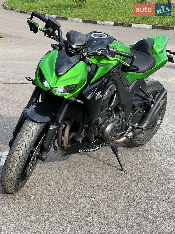 Спортбайк Kawasaki Z 1000