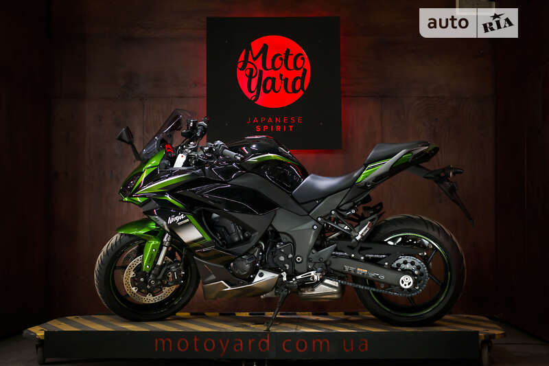 Мотоцикл Без обтекателей (Naked bike) Kawasaki Z 1000SX