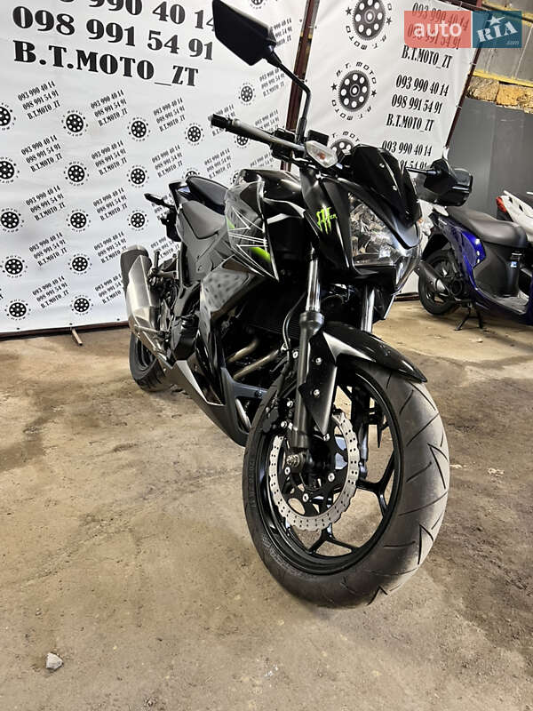 Мото Kawasaki Z 250SL