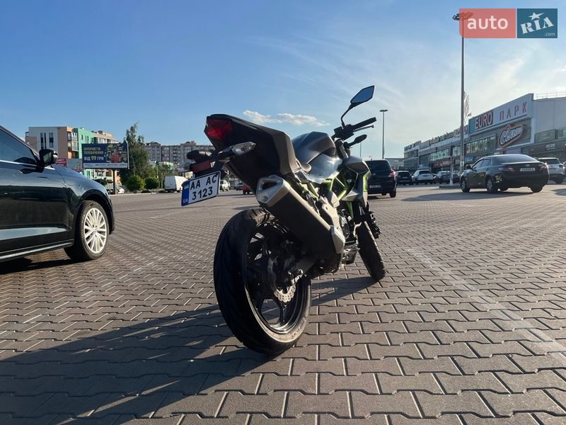 Мотоцикл Классік Kawasaki Z 250SL