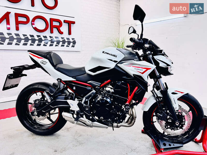 Спортбайк Kawasaki Z 650