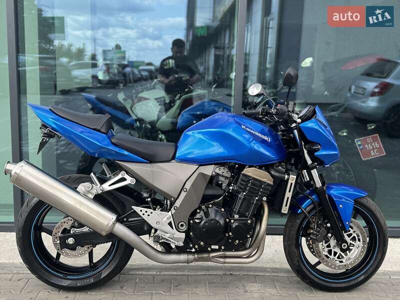 Мотоцикл Без обтекателей (Naked bike) Kawasaki Z 750