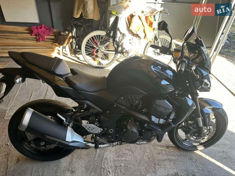 Мотоцикл Классік Kawasaki Z 750R