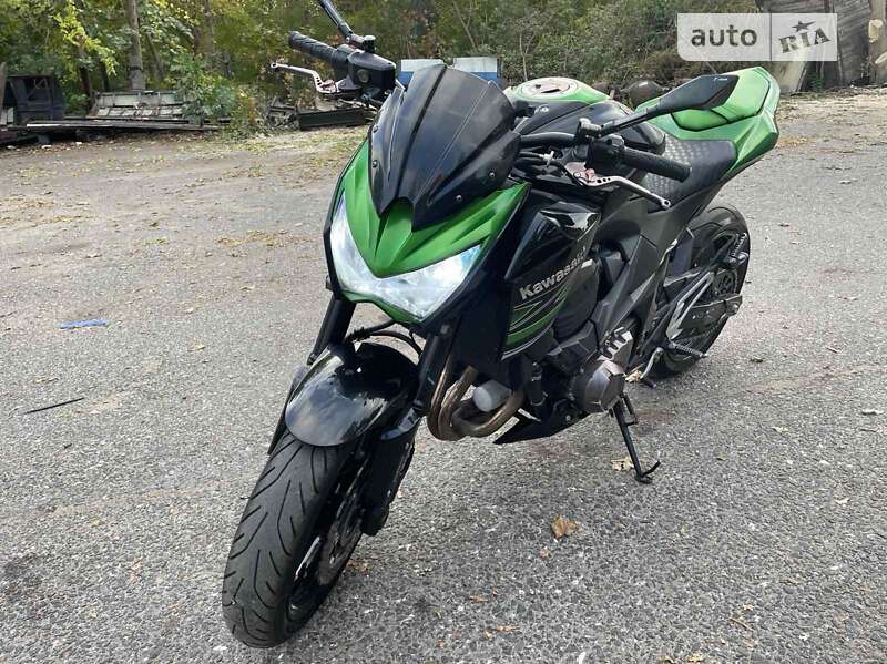 Спортбайк Kawasaki Z 800