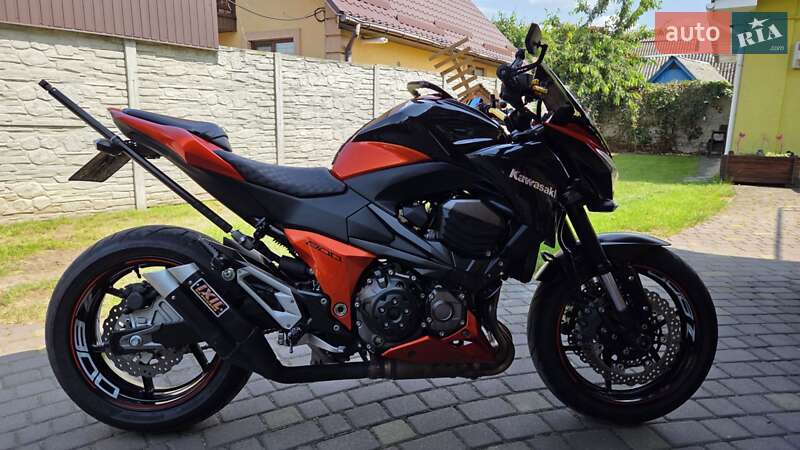 Мотоцикл Без обтікачів (Naked bike) Kawasaki Z 800