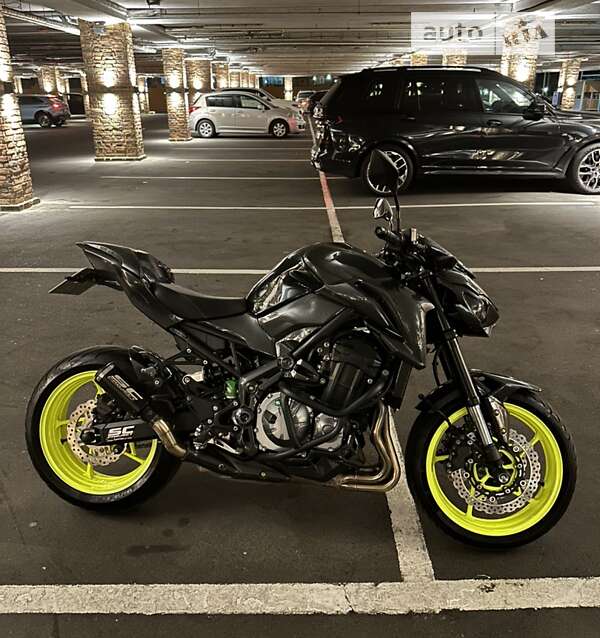 Kawasaki Z900