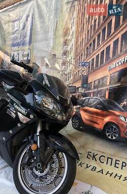 Kawasaki ZG 1400  2009