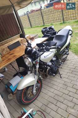 Kawasaki ZR 7S  2002