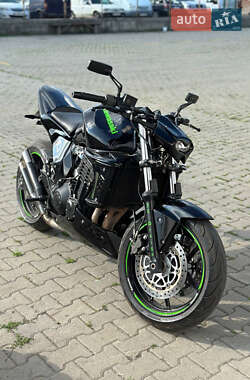 Kawasaki ZR  2004