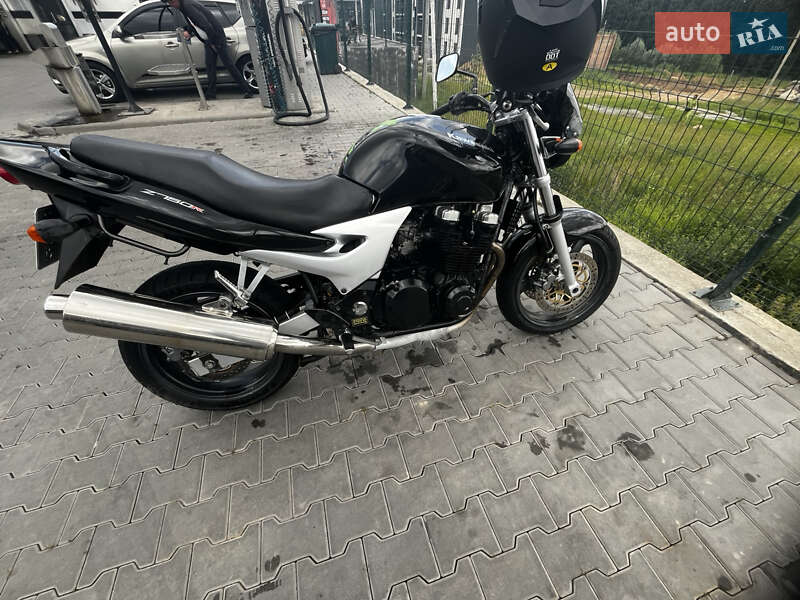Мотоцикл Классик Kawasaki ZR