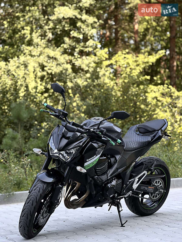 Мото Kawasaki ZR