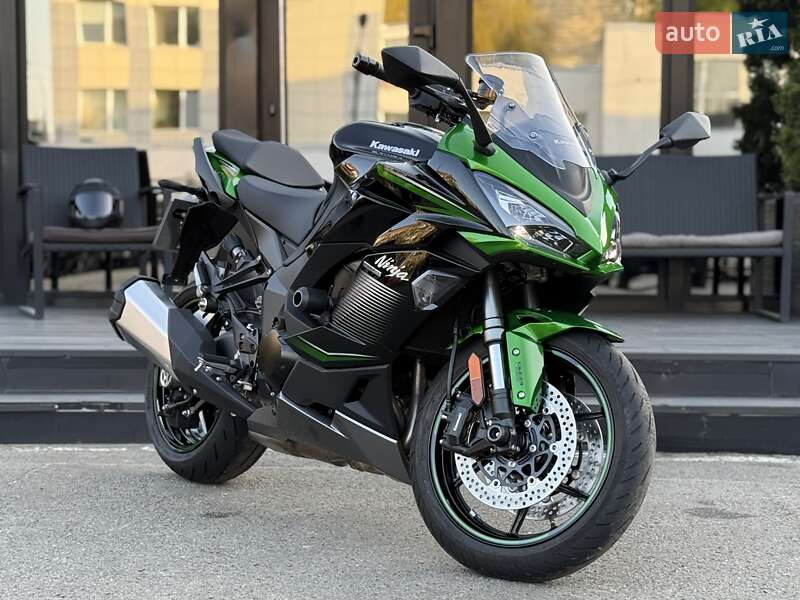 Мотоцикл Спорт-туризм Kawasaki ZX