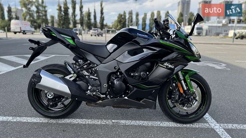 Мотоцикл Спорт-туризм Kawasaki ZX