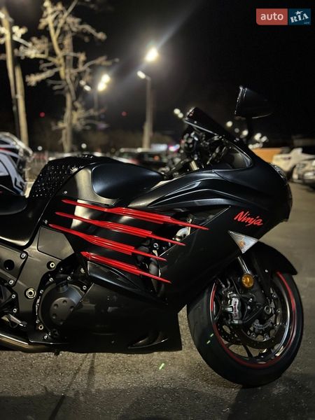 Спортбайк Kawasaki ZZR 1400