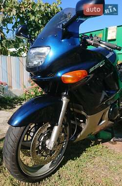 Kawasaki ZZR 400  2006