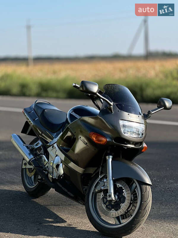 Kawasaki ZZR 600