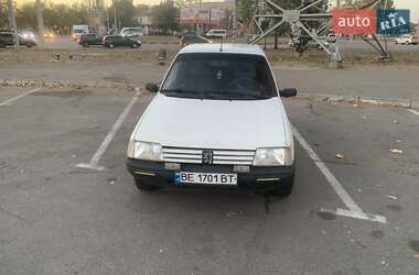 Характеристики Peugeot 205 Хэтчбек