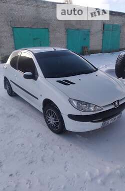 Характеристики Peugeot 206 Хэтчбек