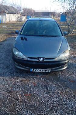 Характеристики Peugeot 206 Хэтчбек