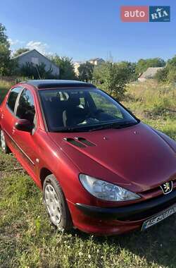 Характеристики Peugeot 206 Хэтчбек