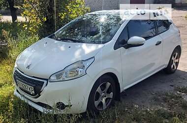 Характеристики Peugeot 208 Хэтчбек