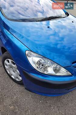 Характеристики Peugeot 307 Хетчбек