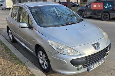 Характеристики Peugeot 307 Хетчбек