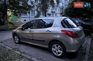 Характеристики Peugeot 308 Хэтчбек