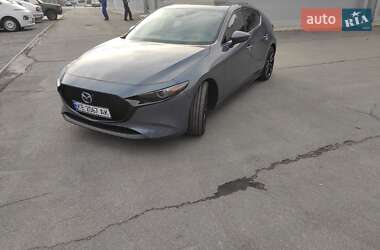 Характеристики Mazda 3 Хэтчбек