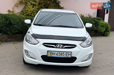 Характеристики Hyundai Accent Хэтчбек